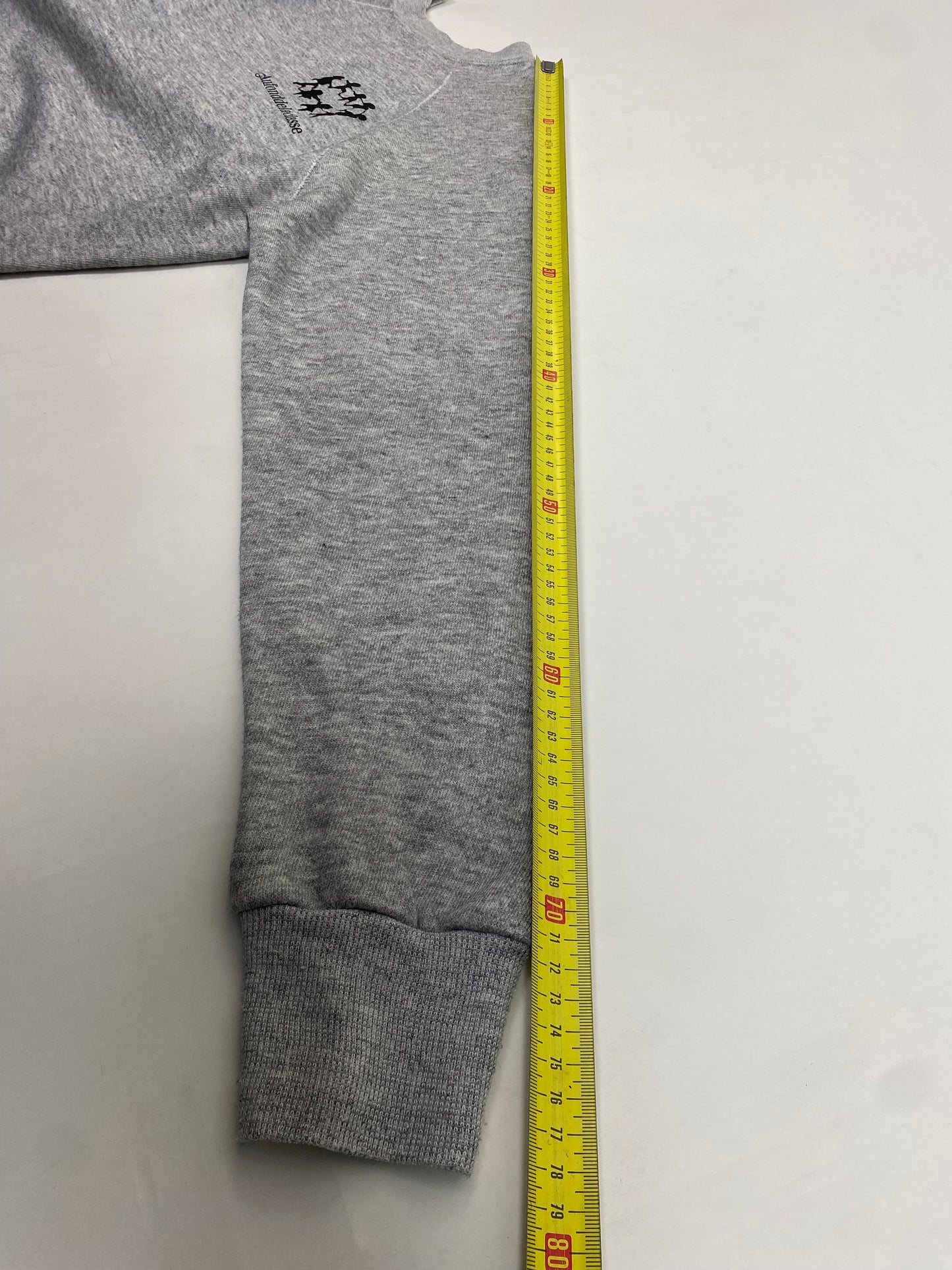 Sweat-shirt "Laviecontinue" Taille M